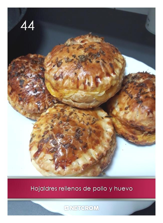 Hojaldres rellenos de pollo y huevo