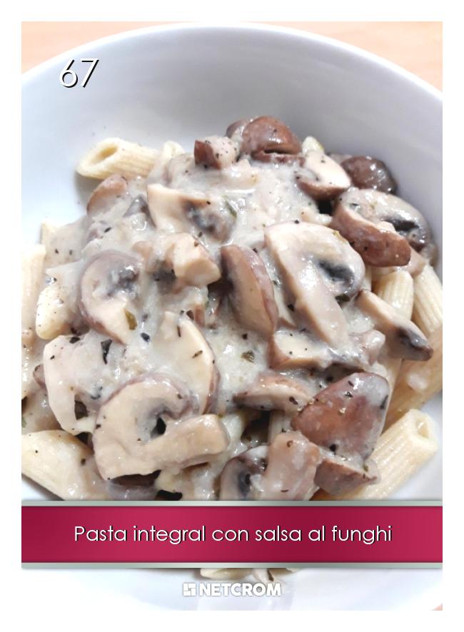 Pasta integral con salsa al funghi